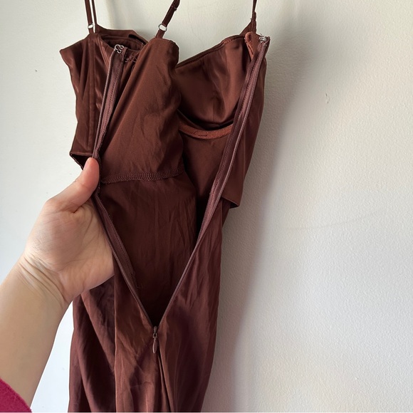 Oh Polly A Minute Past Midnight
Dress Cowl Neck Corset
Asymmetric Brown US 0 XS - Picture 7 of 9